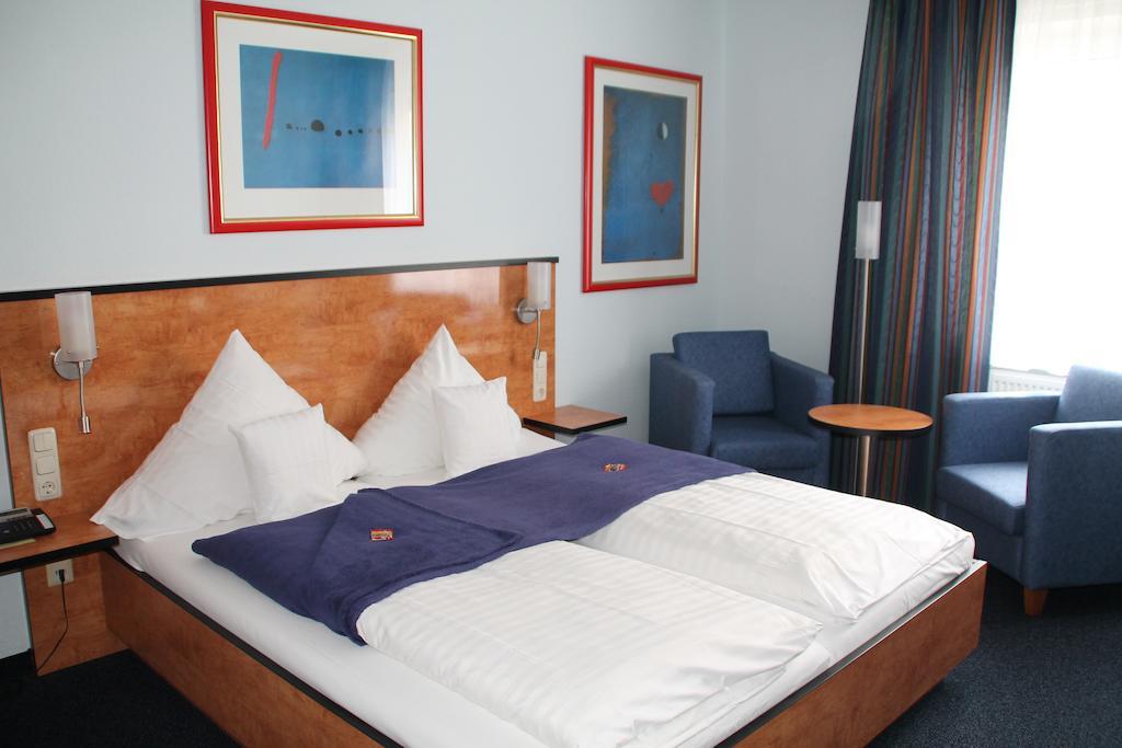 Trip Inn Hotel Zum Riesen Hanau Exterior foto